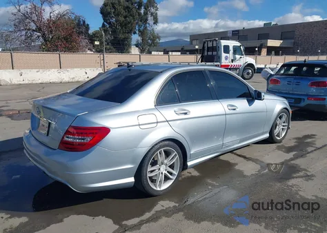 2013 Mercedes-Benz C 250 Sport from USA, damaged, VIN WDDGF4HBXDA786826
